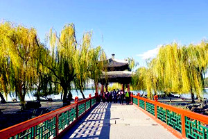 Quiosco Anunciador de la Primavera del Palacio de Verano