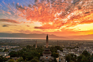 Amanecer en las Tres Pagodas