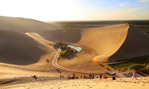 19 días Ruta de la Seda China Lago de Crescent y la Montaña de Eco de Arena