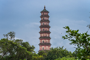 Torre del Loto del Área Turística de la Montaña Loto