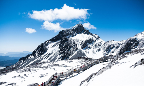 13 días Viajes de Minorías Étnicas Chinas Montaña Nevada del Dragón de Jade