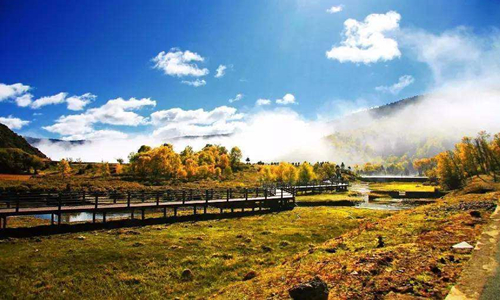 12 días Viajes de Minorías Étnicas Chinas Parque Nacional de Pudacuo