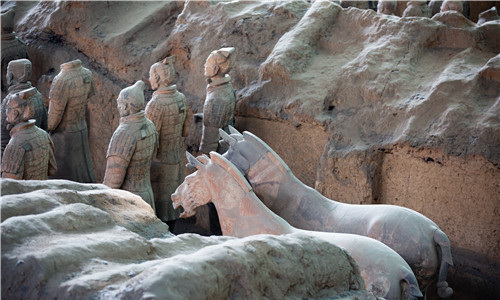 Guerreros y Caballos de Terracota