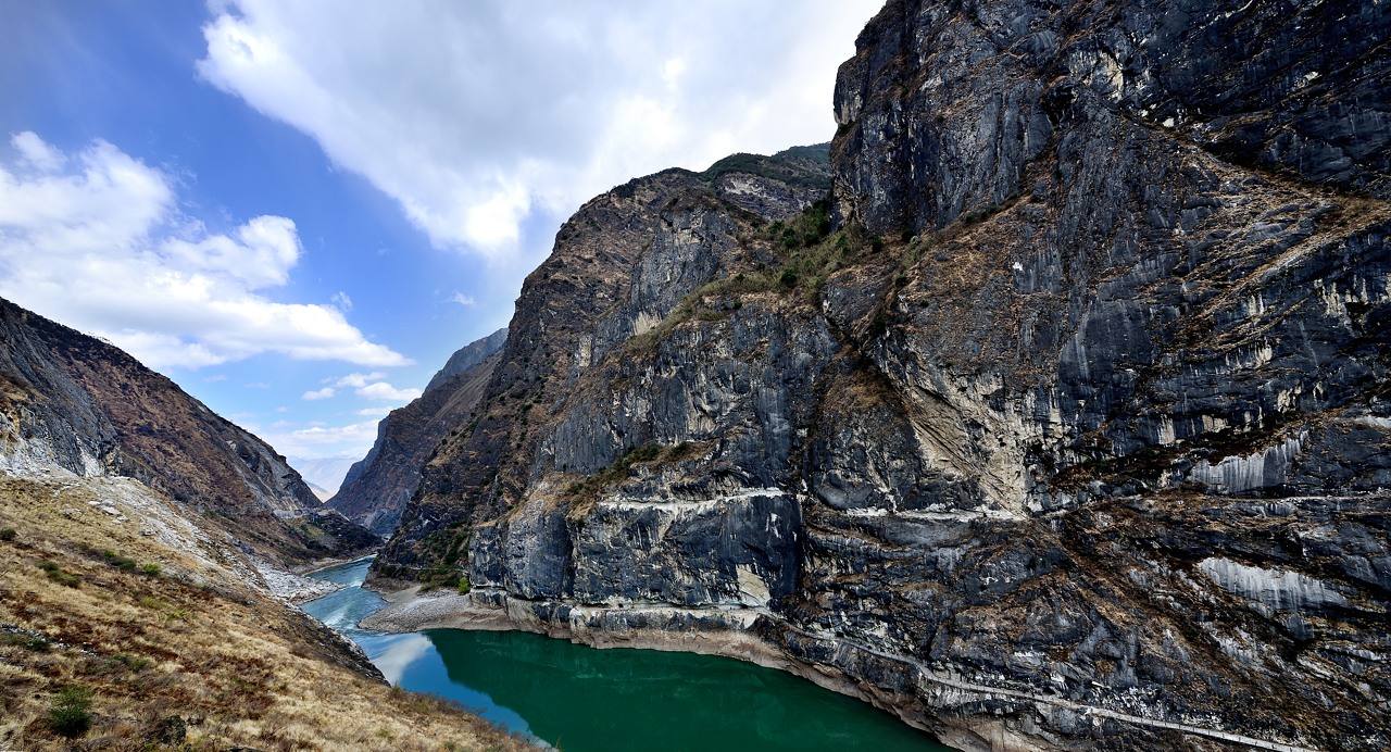 The Valley, Tiger Leaping Gorge