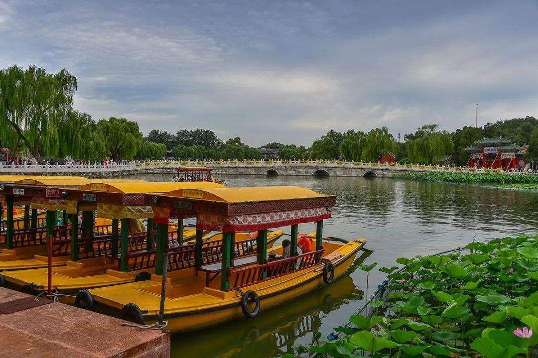 Painted Boat Hall,Beihai Park