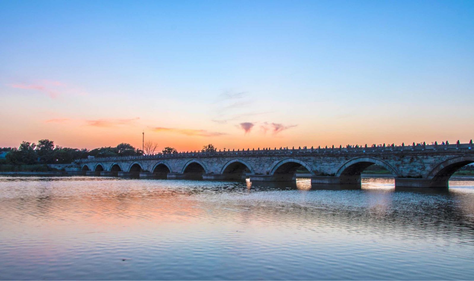 Sundowners，Lugou Bridge 