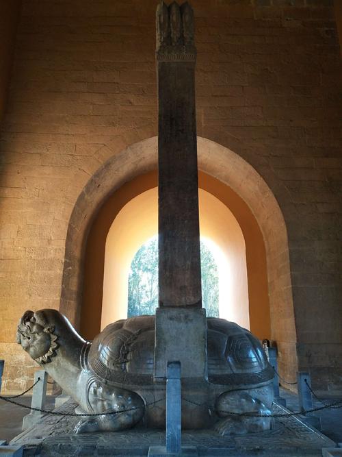 Tortoise Stele，Ming Tombs