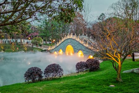 Artificial Bridge，Huanhuaxi Park