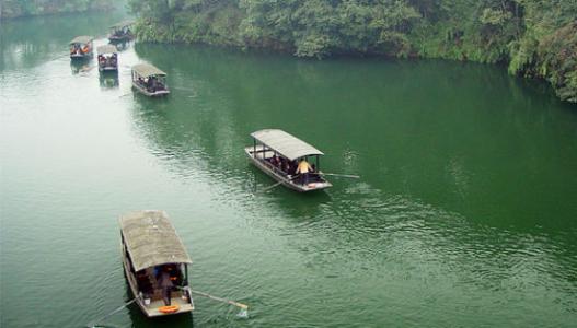 Stone Elephant Lake，Stone Elephant Lake