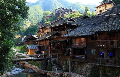 Wooden Buildings，Miao Minority