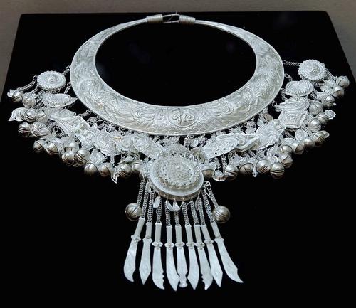 Miao Silver Jewelry，Miao Minority