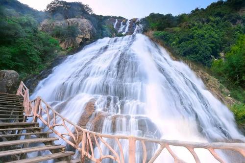 Big Waterfall,Baishui Village