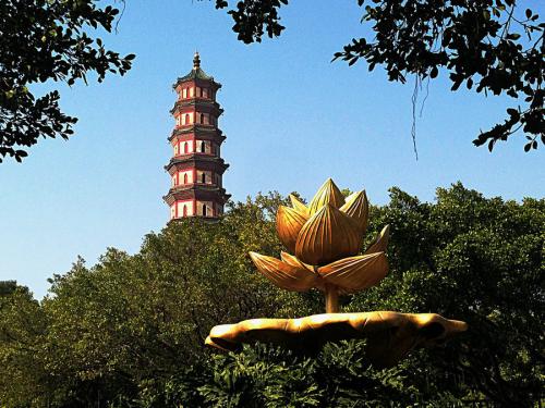 Lotus Pagoda，Lotus Mountain