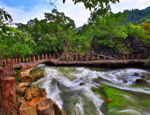  Tianxing Bridge,Huangguoshu Waterfall