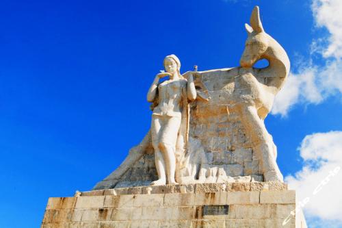 The Sculpture of Luhuitou，Luhuitou Park