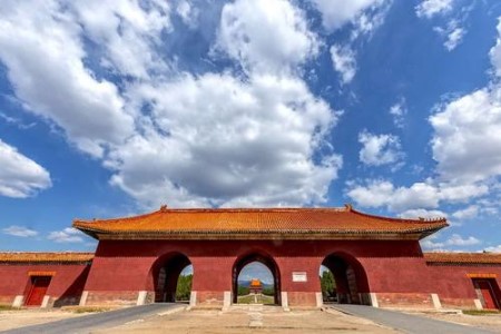 The Main Entrance，Eastern Qing Tombs