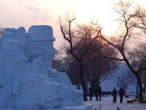 The Snow in Plum Garden,Sun Island