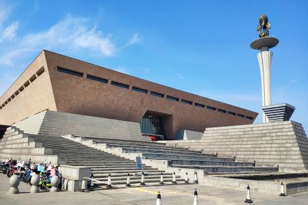 The Main Entrance，Luoyang Museum