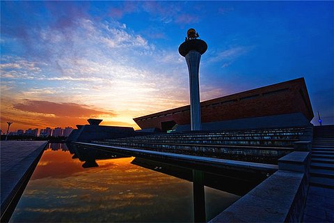 The Sunset，Luoyang Museum