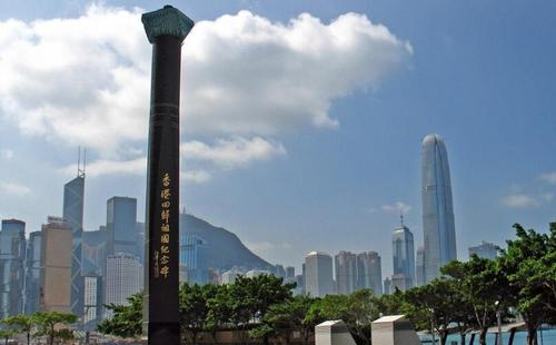 The Reunification Monument，Golden Bauhinia Square