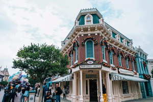 Main Street U.S.A.， Hong Kong Disneyland