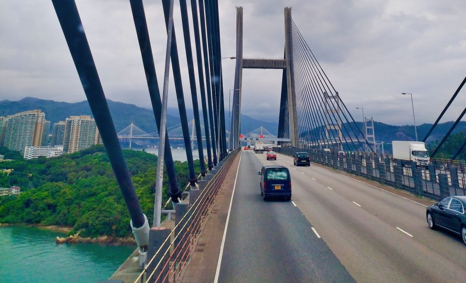 On the Bridge，Tsing Ma Bridge