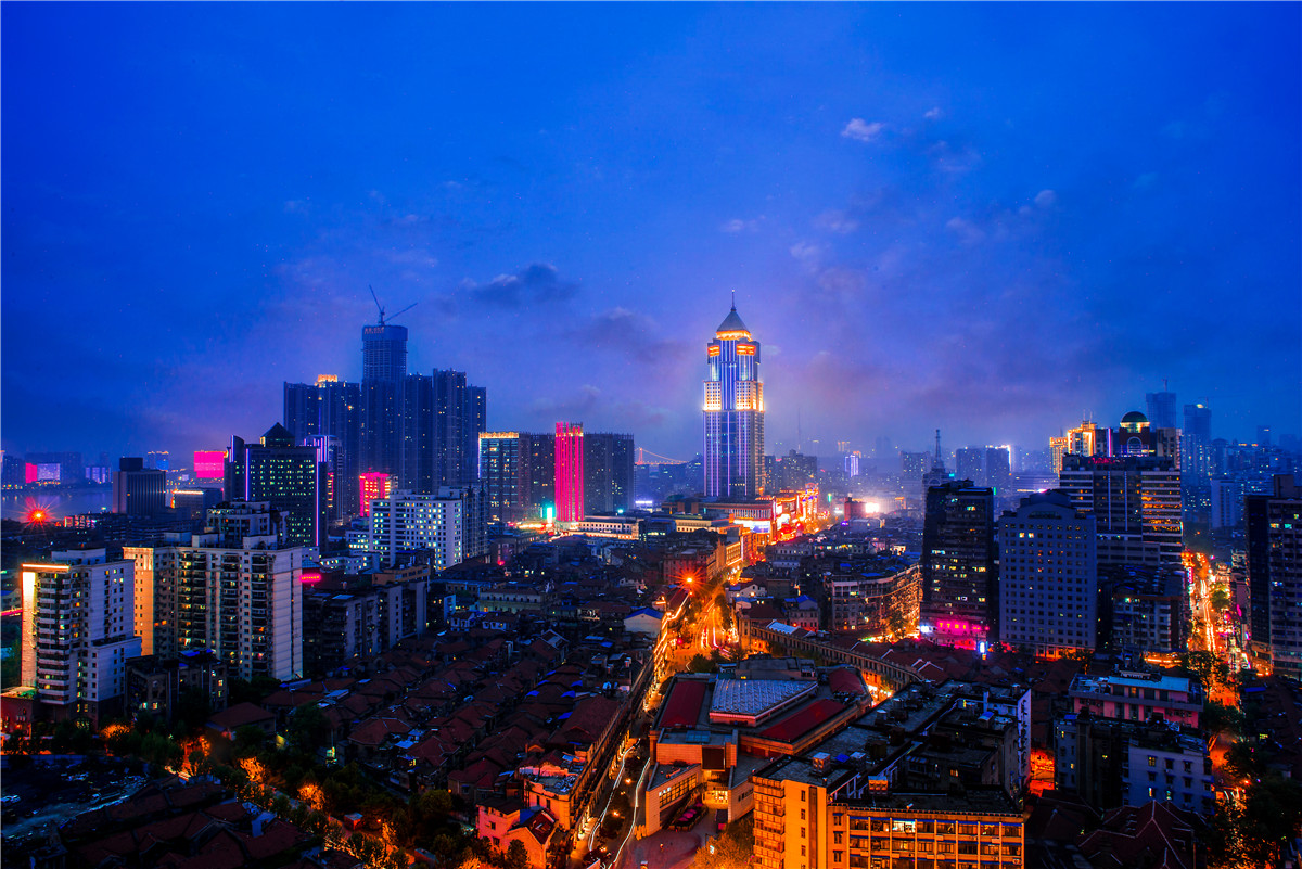 Night Scene，Jianghan Road Pedestrian Street