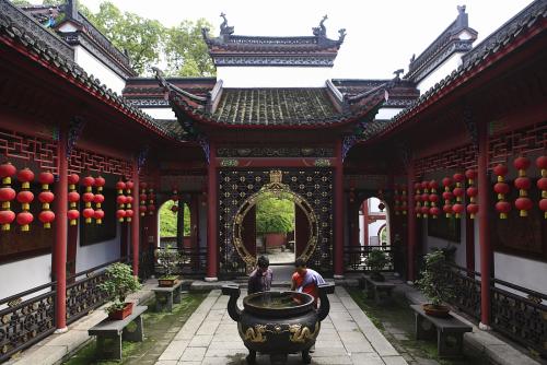 The Palace of Yu and Ji，Qingchuan Pavilion