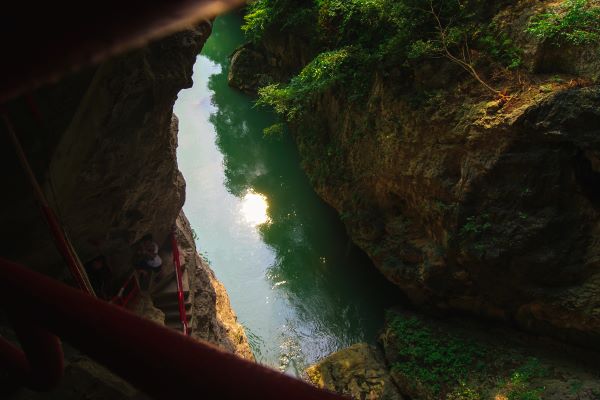 Karst Landform，Tianmen Cave