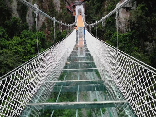  The Famous Glass Skywalk,Tianmen Mountain