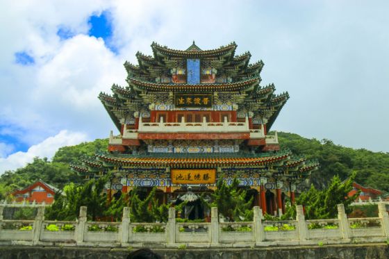 Tianmen Mountain Temple,Tianmen Mountain