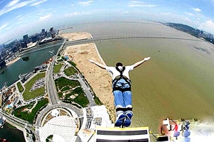 Bungy Jump， Macau Tower