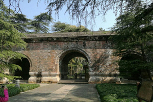 Great Golden Gate,Ming Xiaoling Mausoleum