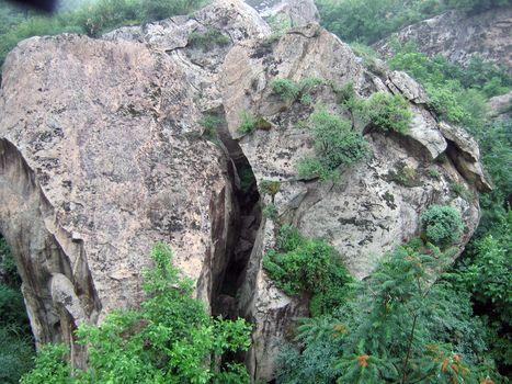 Landslide Remains，Cuihua Mountain