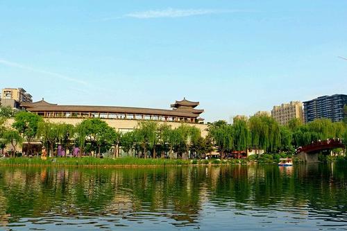 Courtyard，Qujiang Pool Park