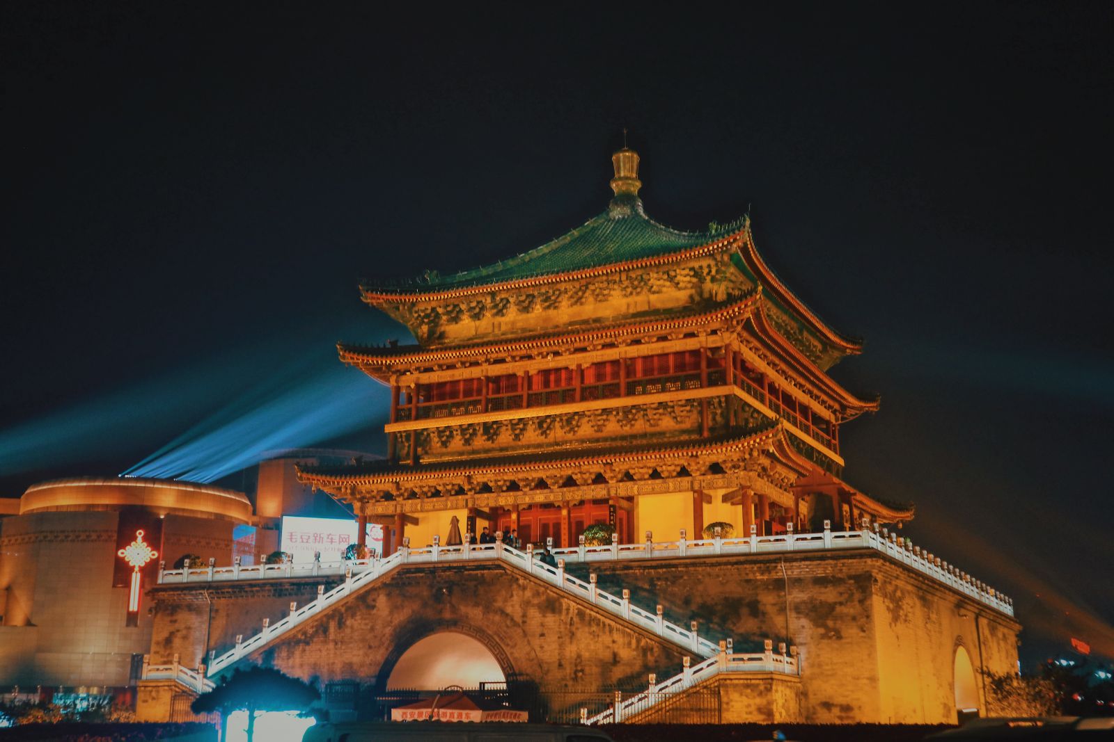 The Grand Building,Xi’an Bell Tower