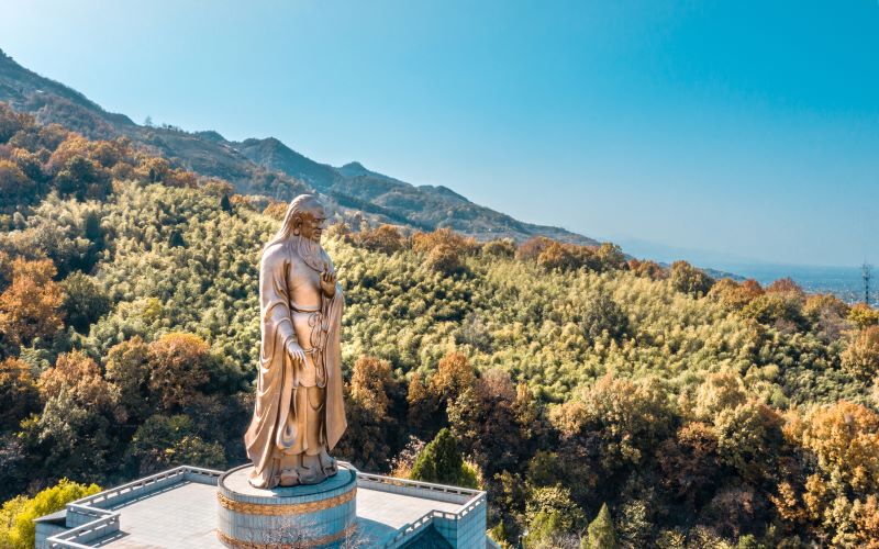 Statue of Laozi，Zhongnan Mountains