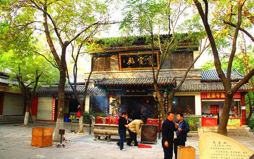 Thousand-Buddha Temple,Qianfo Mountain