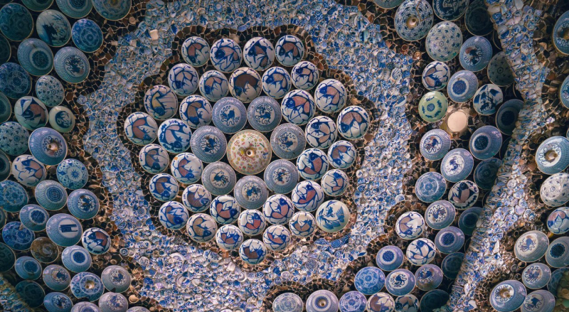 Hall Ceiling，China House