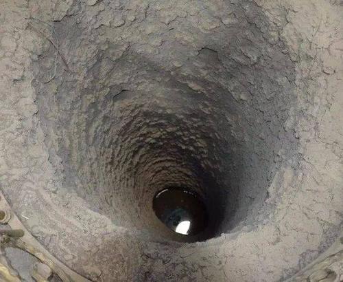 A shaft，The Karez Well System