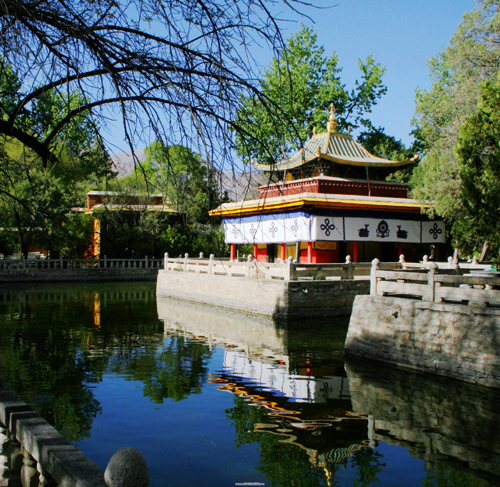 Chensel Phodrang Palace，Norbulingka