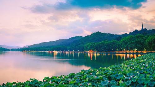 The Beautiful Scenery,West Lake