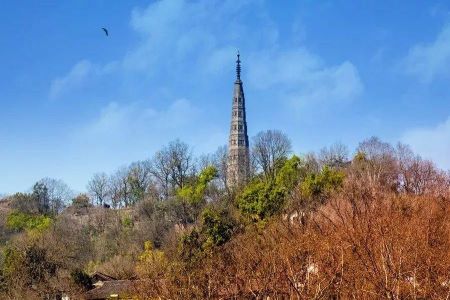 Autumn Scenery，Baochu Pagoda