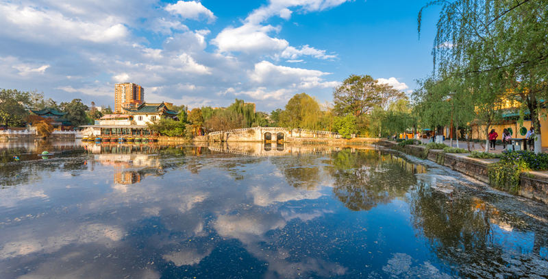 Panorama del Parco del lago Verde