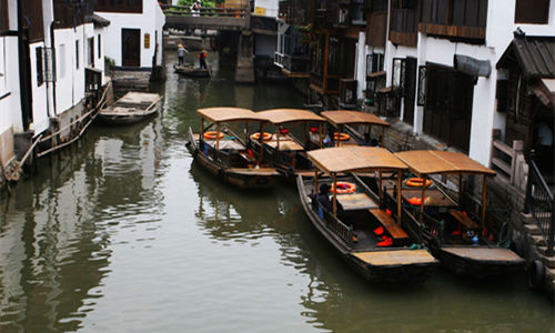 Barca di Villaggio sull’Acqua di Zhujiajiao