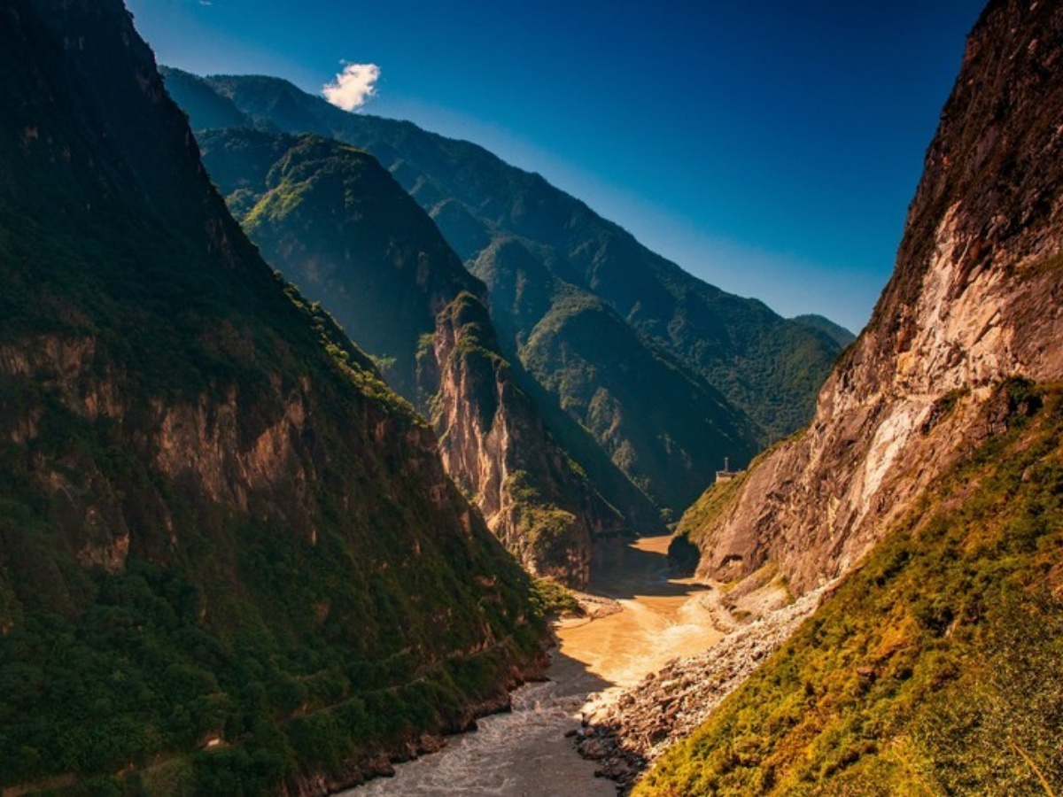 13 días Shanghái/Kunming/Lijiang/Shangri-La/ Lijiang/Xi’an/Beijing